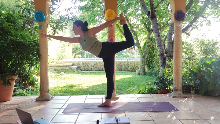 Yoga en directo con equilibrios