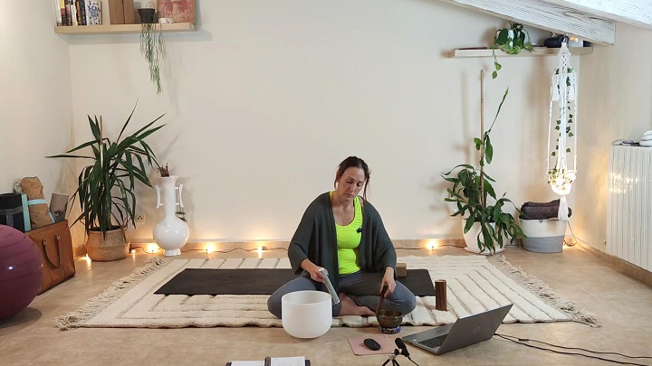 1ª Clase en Directo para el Chakra Manipura 28-10-25 Terapia de sonido y Chakra Manipura en directo