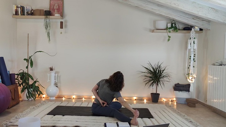 Clase de yoga en directo del 11-1-26 Clase en directo con ejercicio de journaling