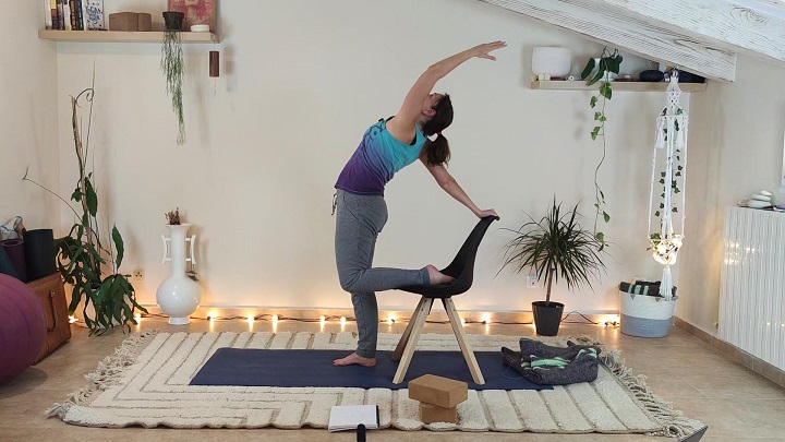 Clase de yoga en directo del 5-5-26 Yoga en silla en directo