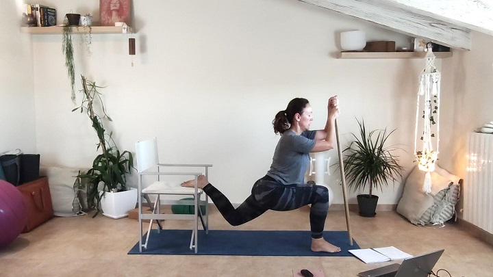 Clase de Yoga y fuerza en directo verano 13-7-26 (35 min) Piernas y gluteos fuertes clase en directo 35 minutos