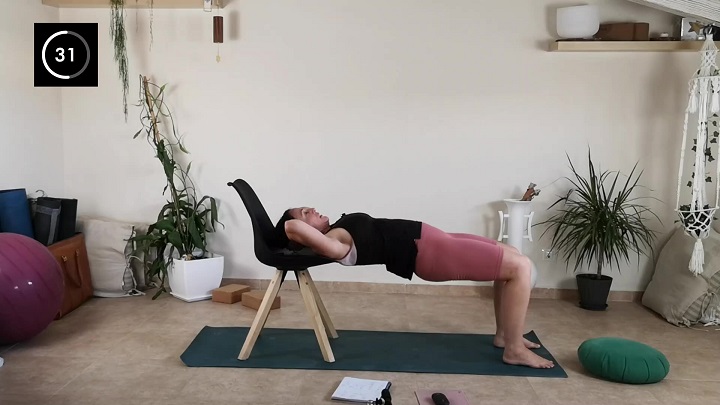 Fuerza y yoga en silla 40 minutos todo el cuerpo en diferido